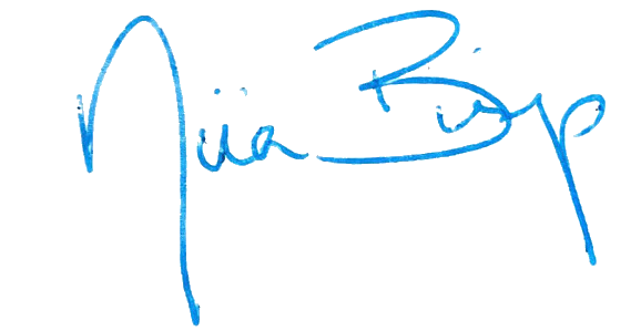 Niia Bishop, signature